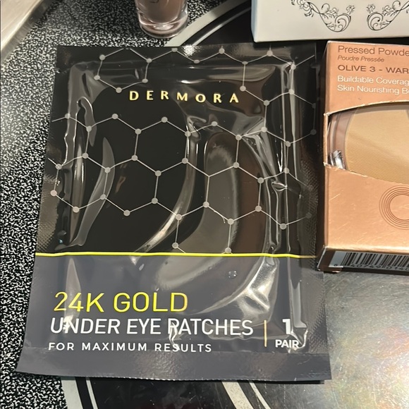 Bag for cosmetics and makeup New in bag included - Picture 3 of 10